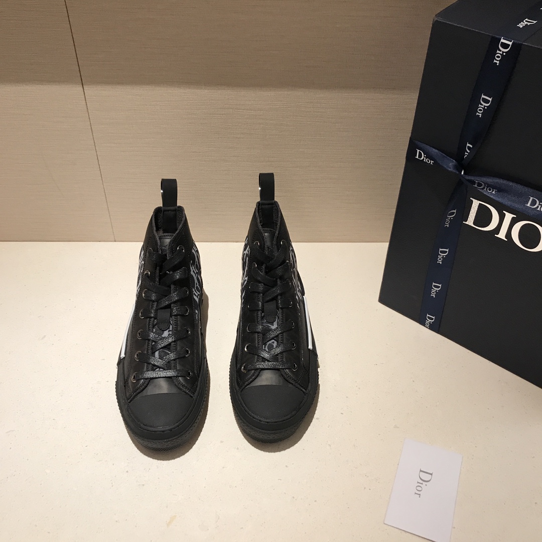 D*or sneakers 34