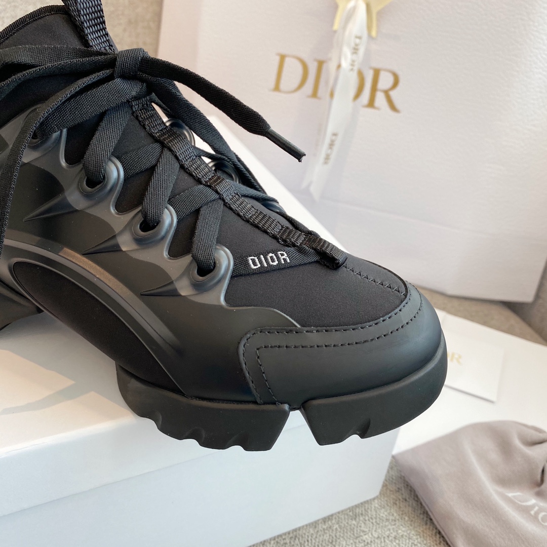 D*or sneakers 64