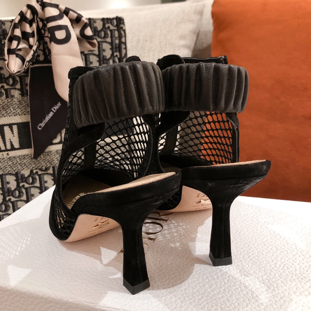D*or high heels 19