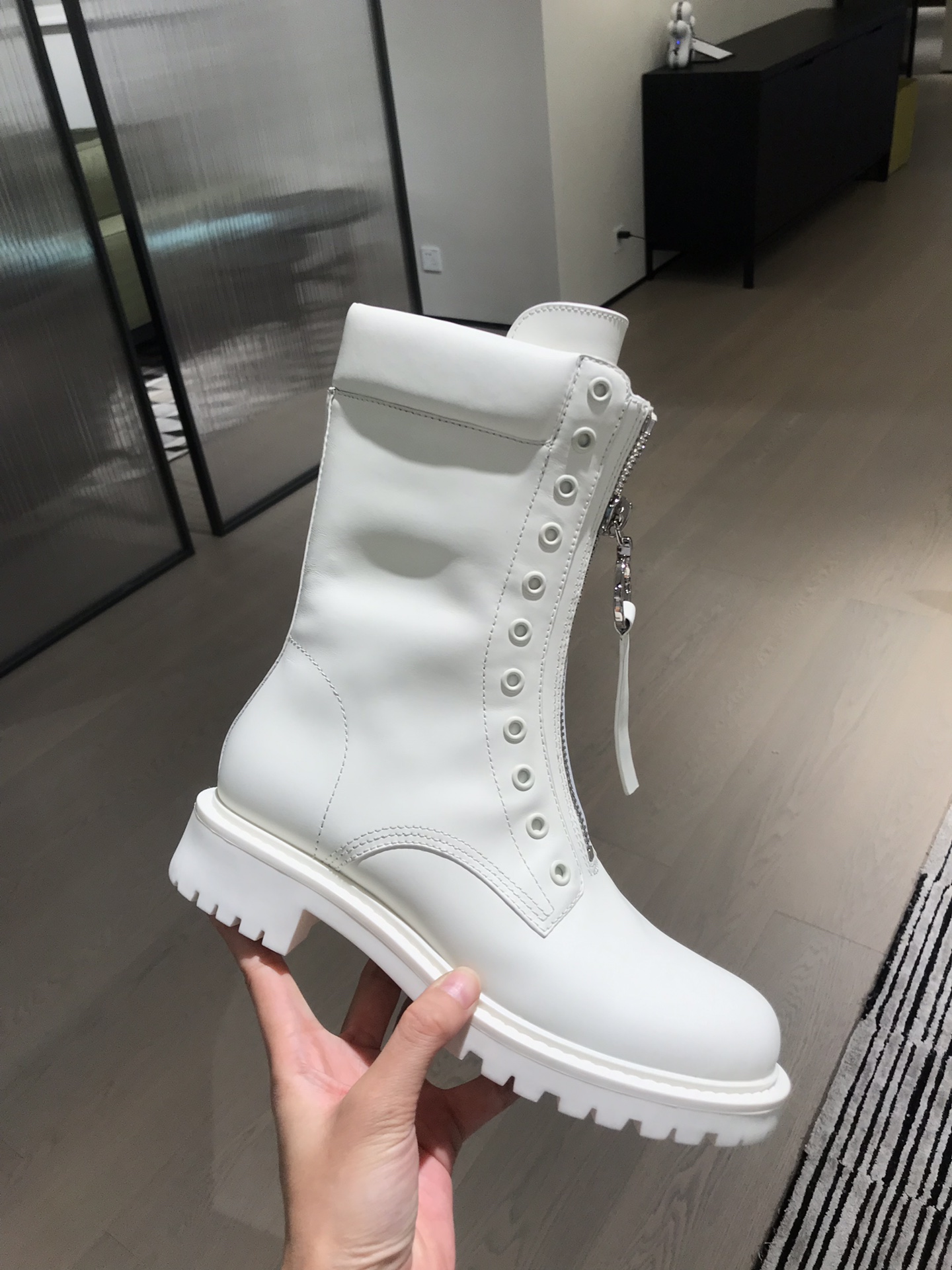 D*or boots 12