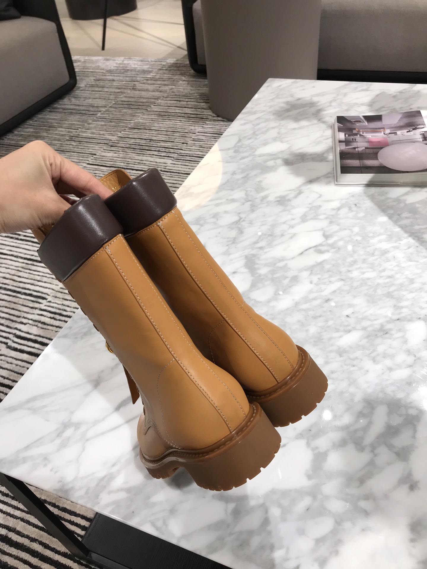 D*or boots 13