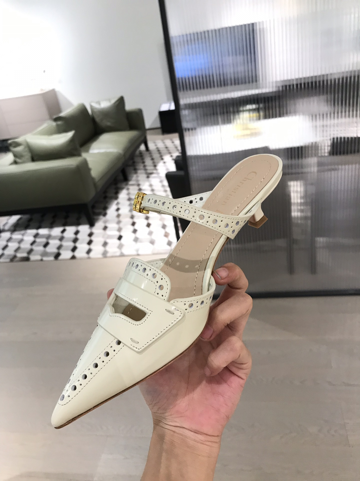 D*or high heels 30