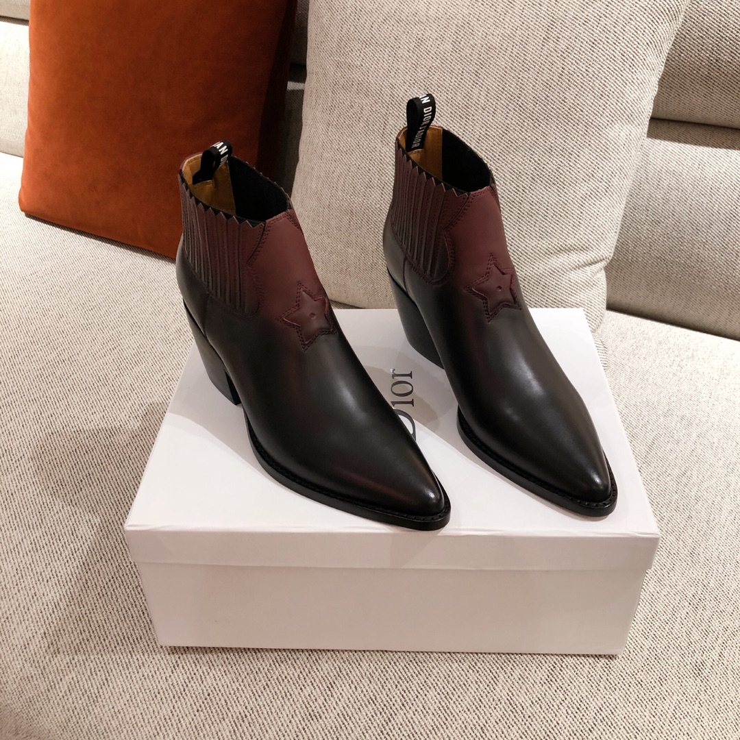 D*or boots 19
