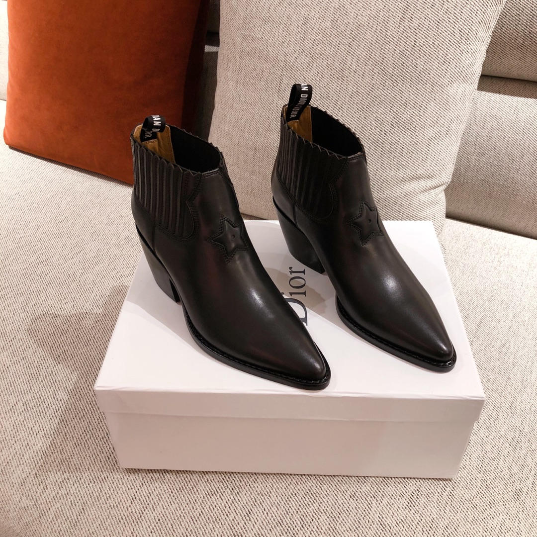 D*or boots 21