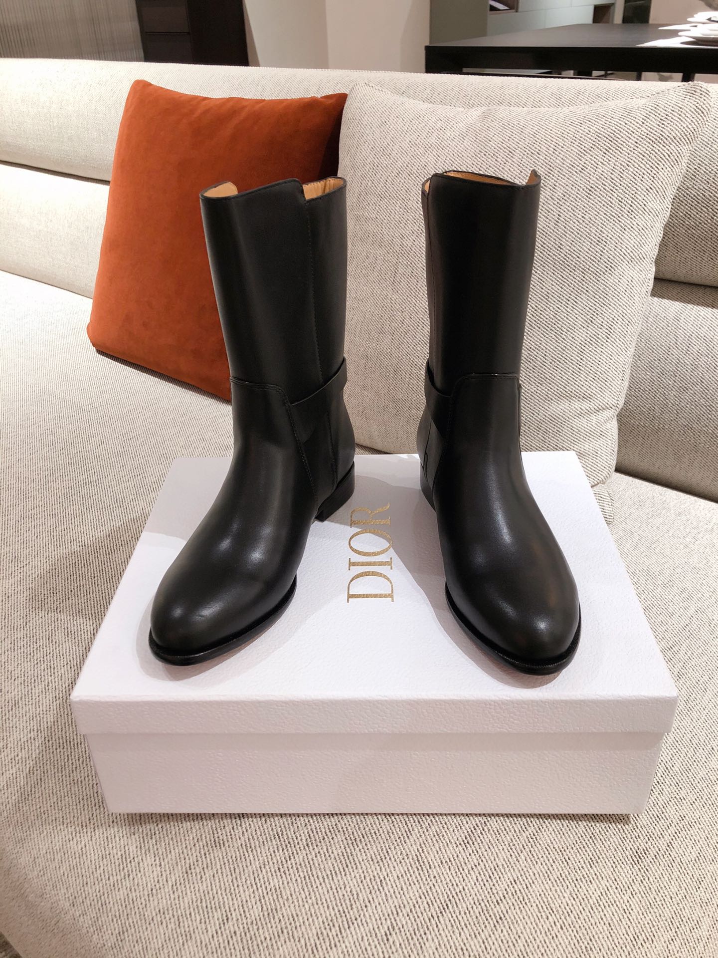 D*or boots 28