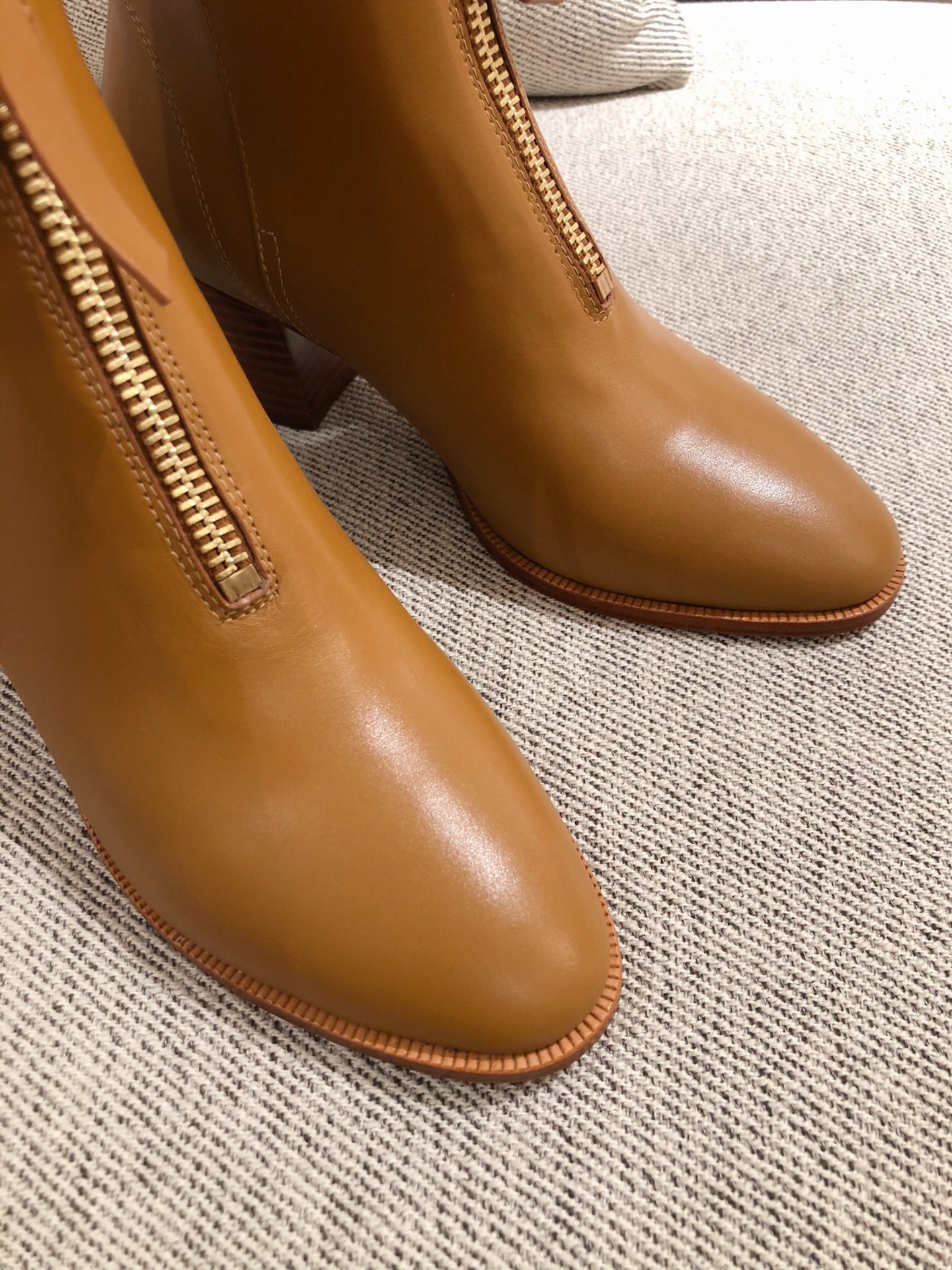D*or boots 32