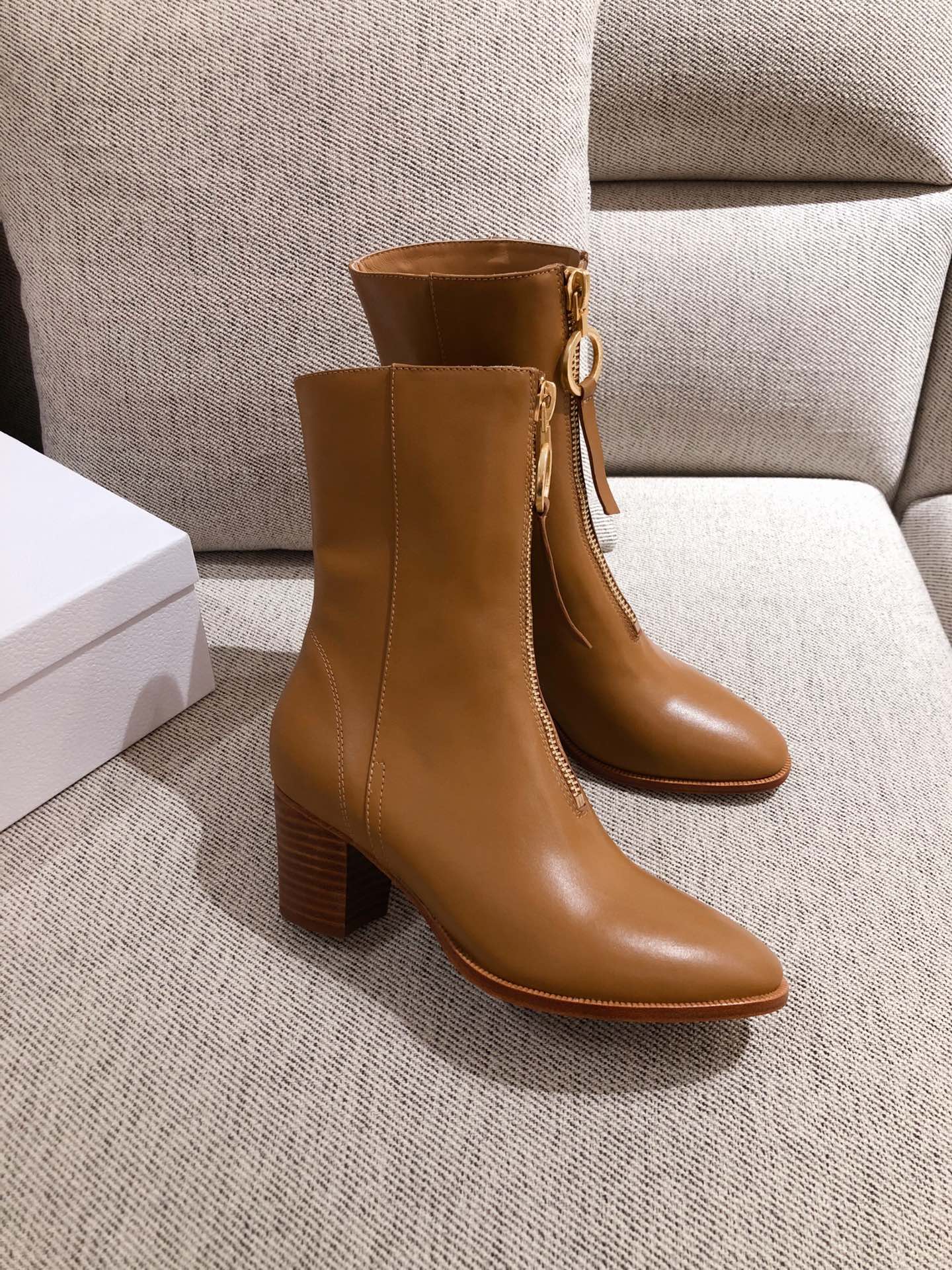 D*or boots 32