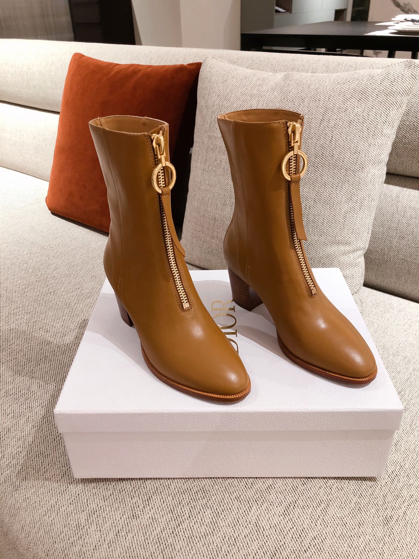 D*or boots 32