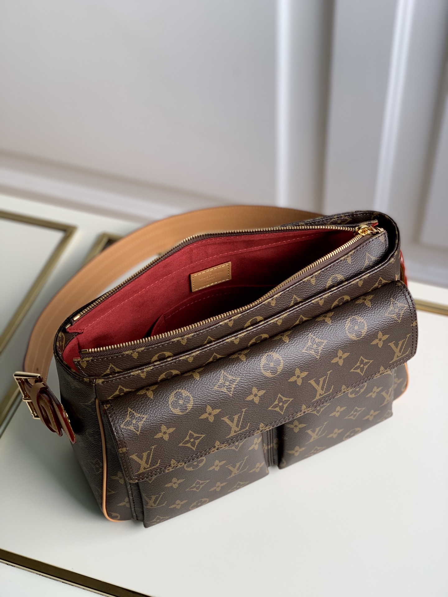 l**is V*t*n vintage monogram canvas large shoulder bag