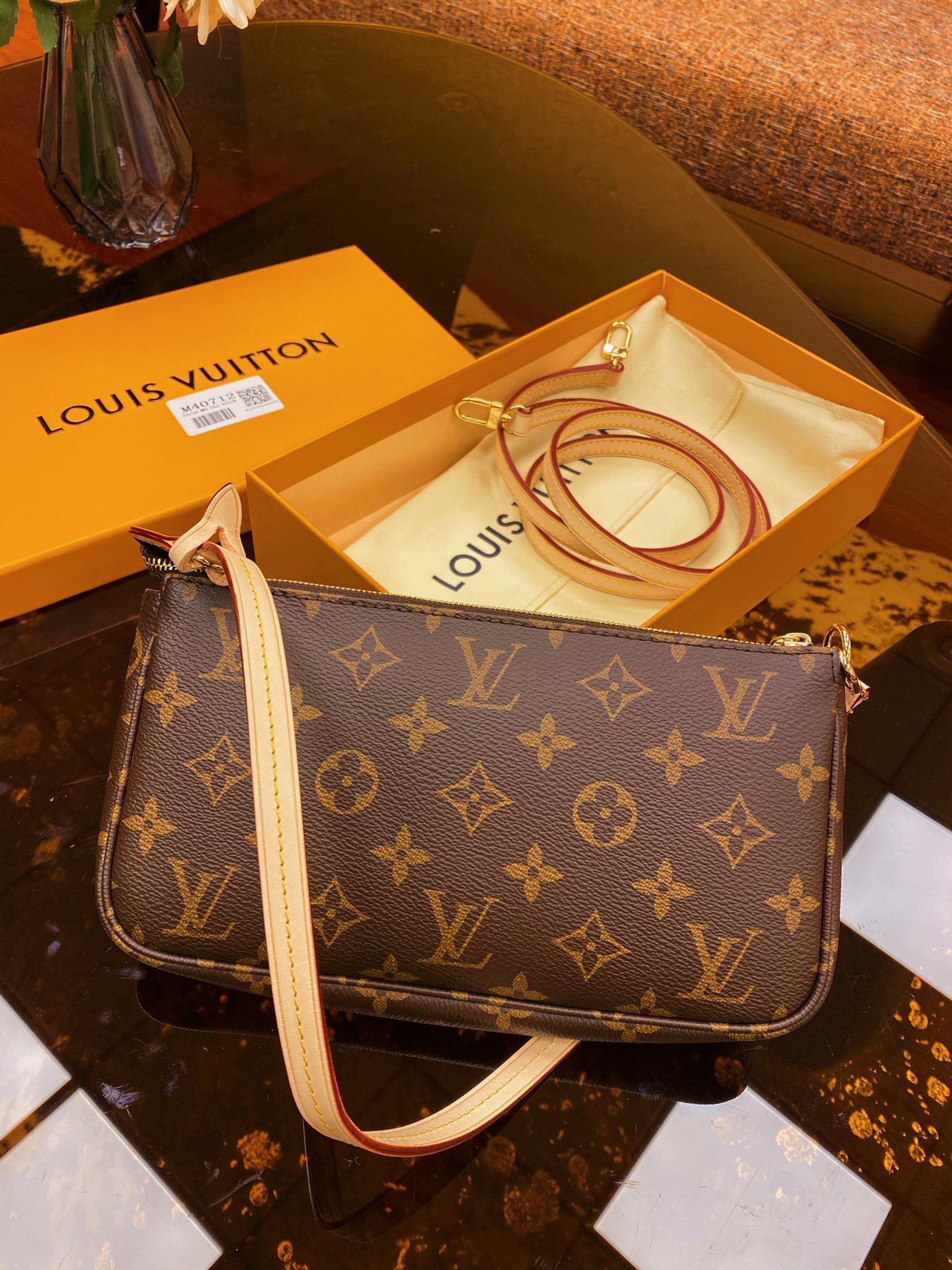 POCHETTE ACCESSOIRES