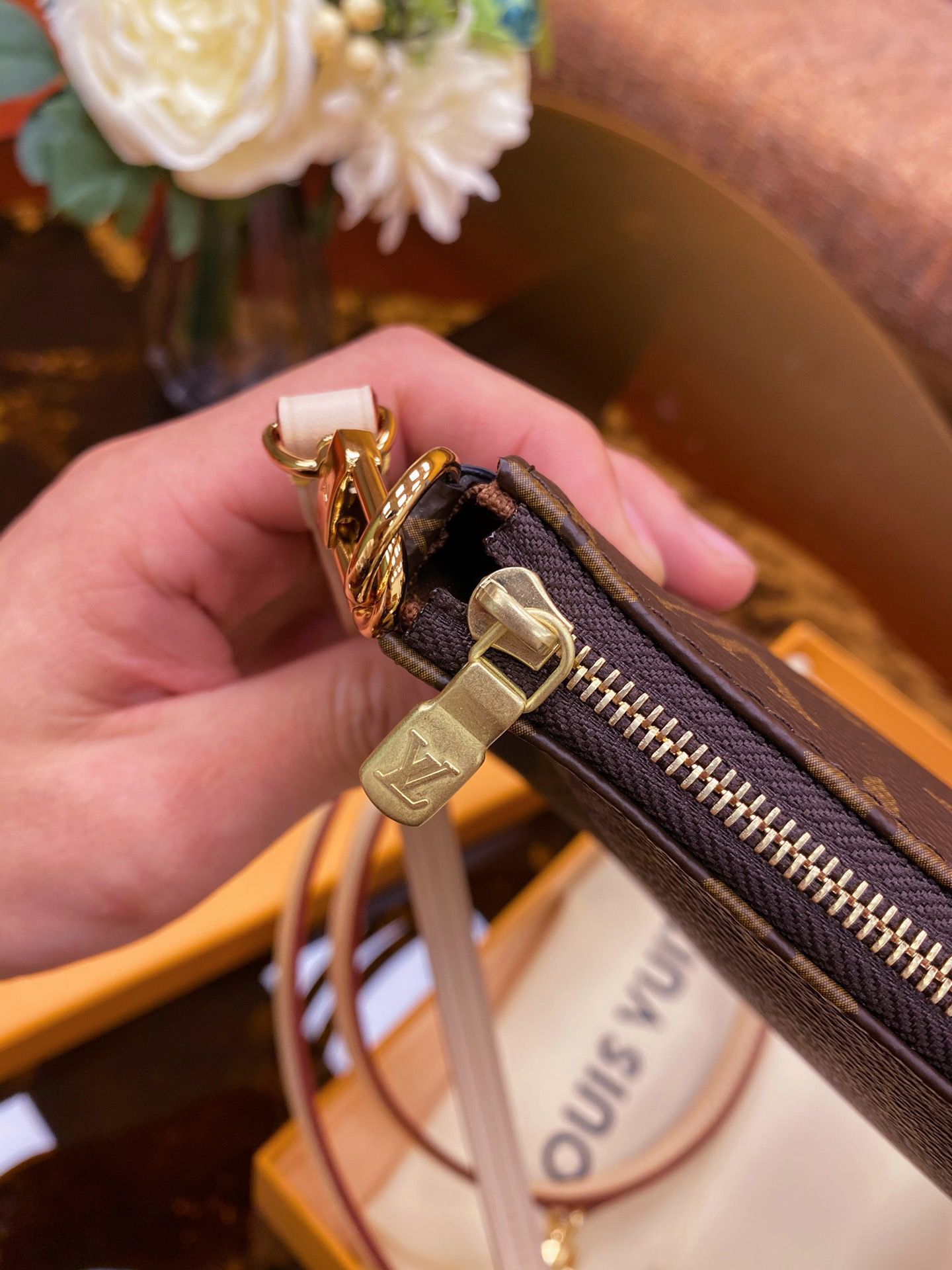 POCHETTE ACCESSOIRES