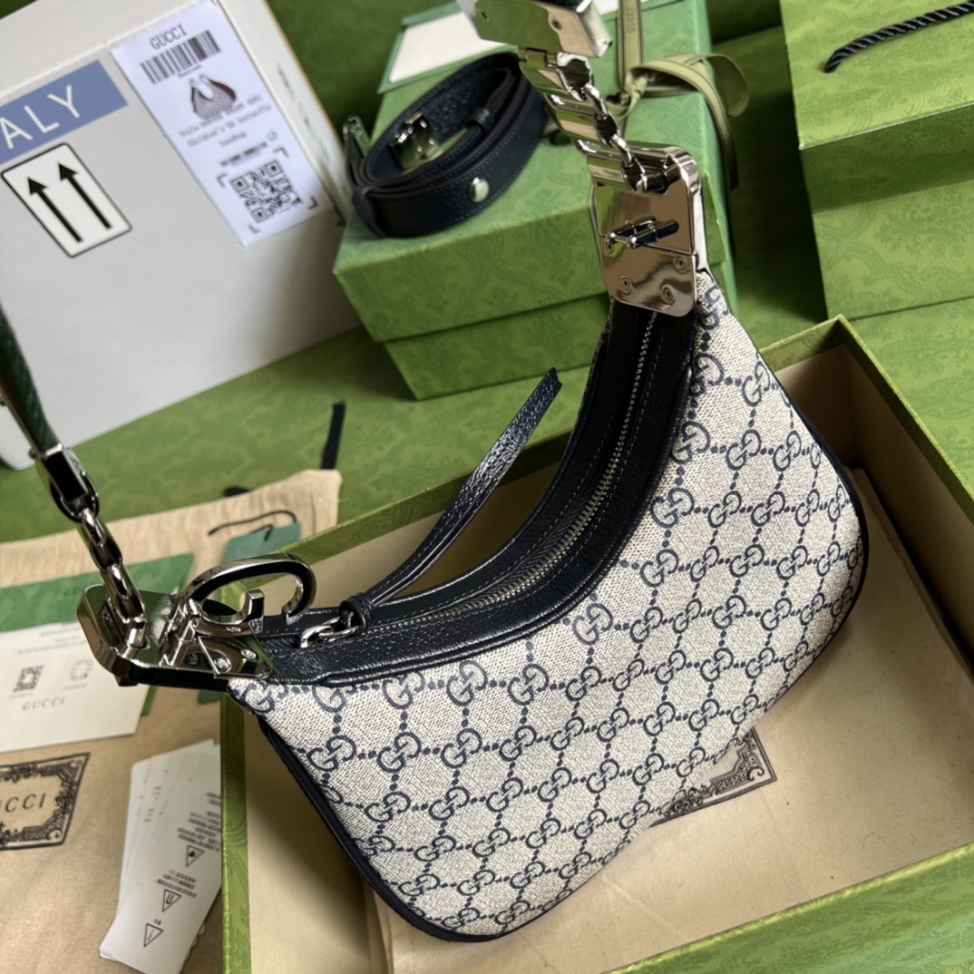 G*u*i attache small shoulder bag