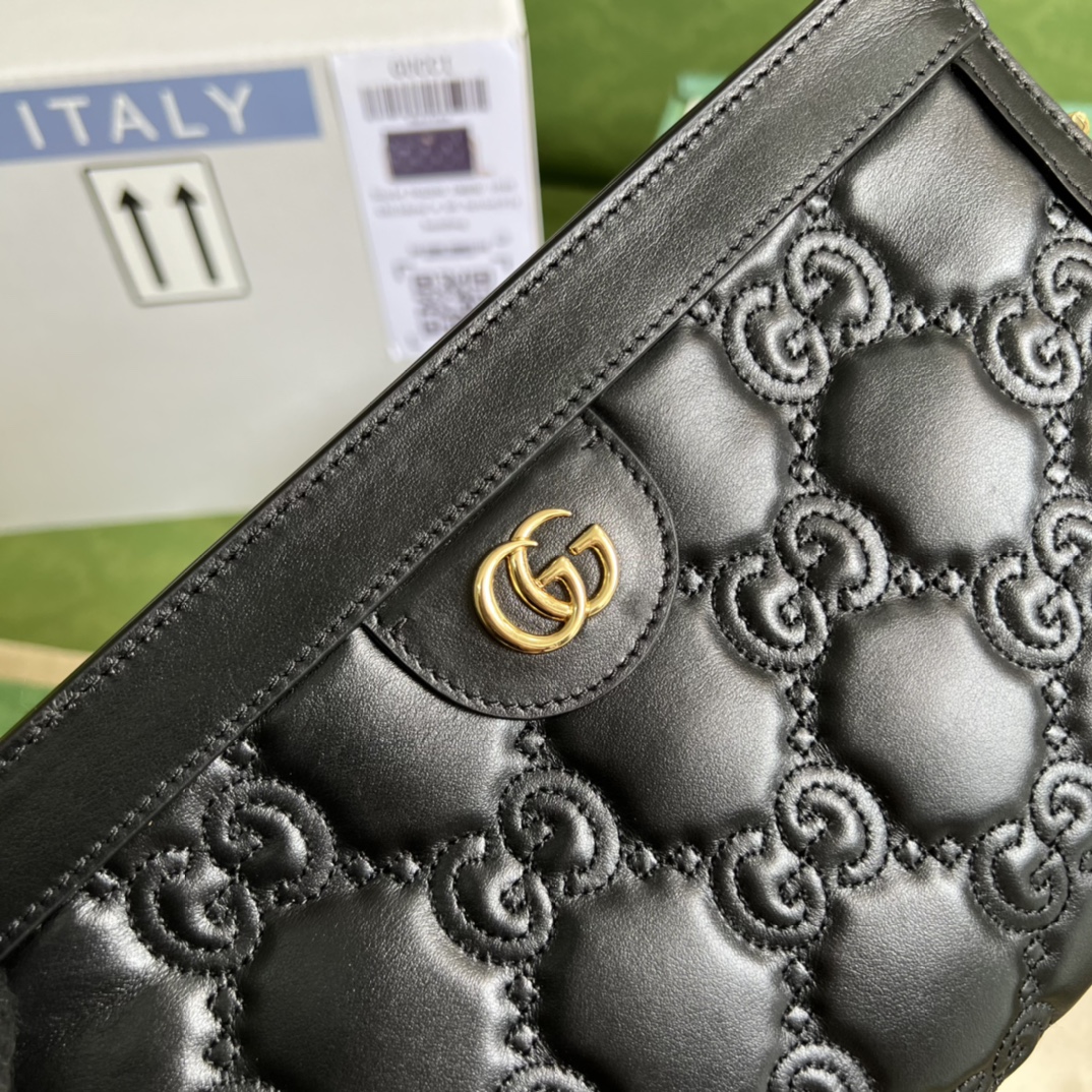 GG Matelassé leather small bag