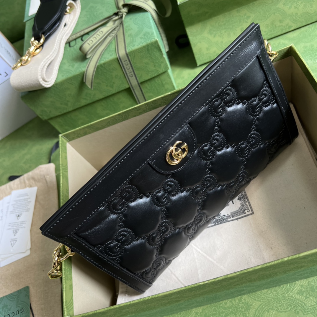 GG Matelassé leather small bag