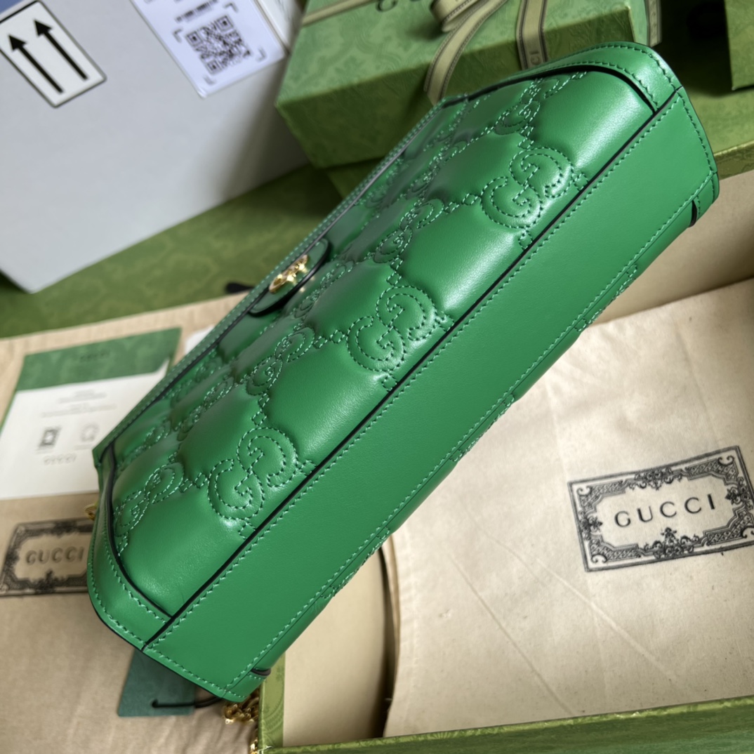 GG Matelassé leather small bag