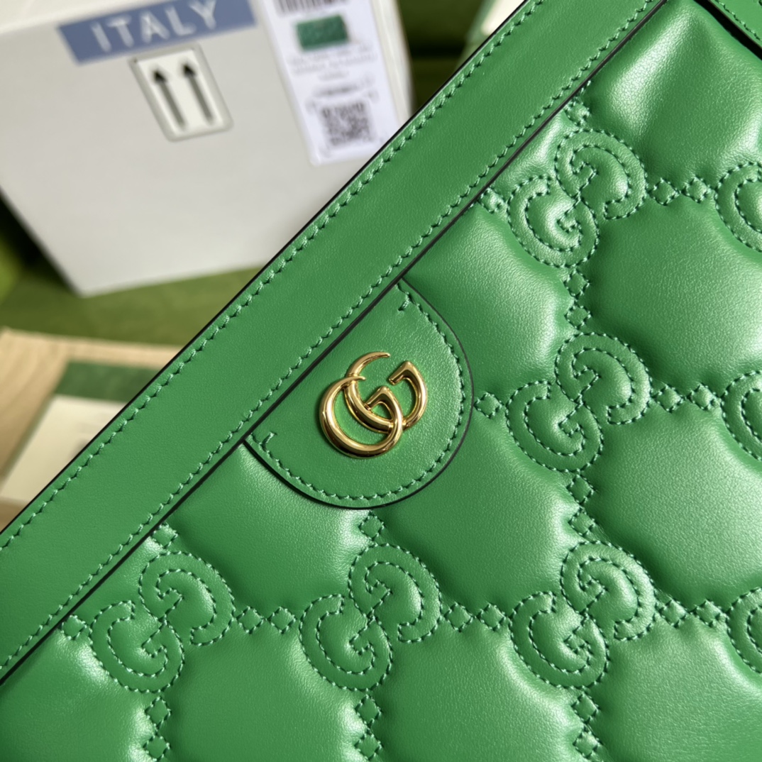 GG Matelassé leather small bag
