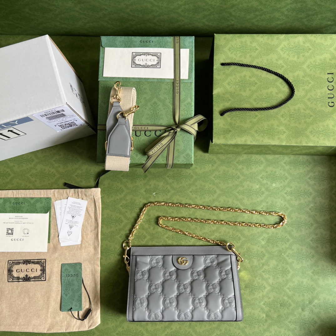 GG Matelassé leather small bag