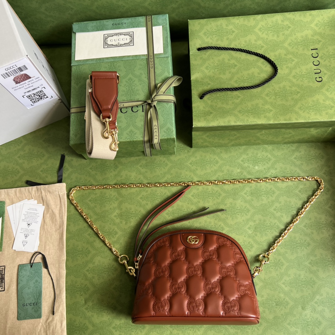 GG Matelassé leather small bag