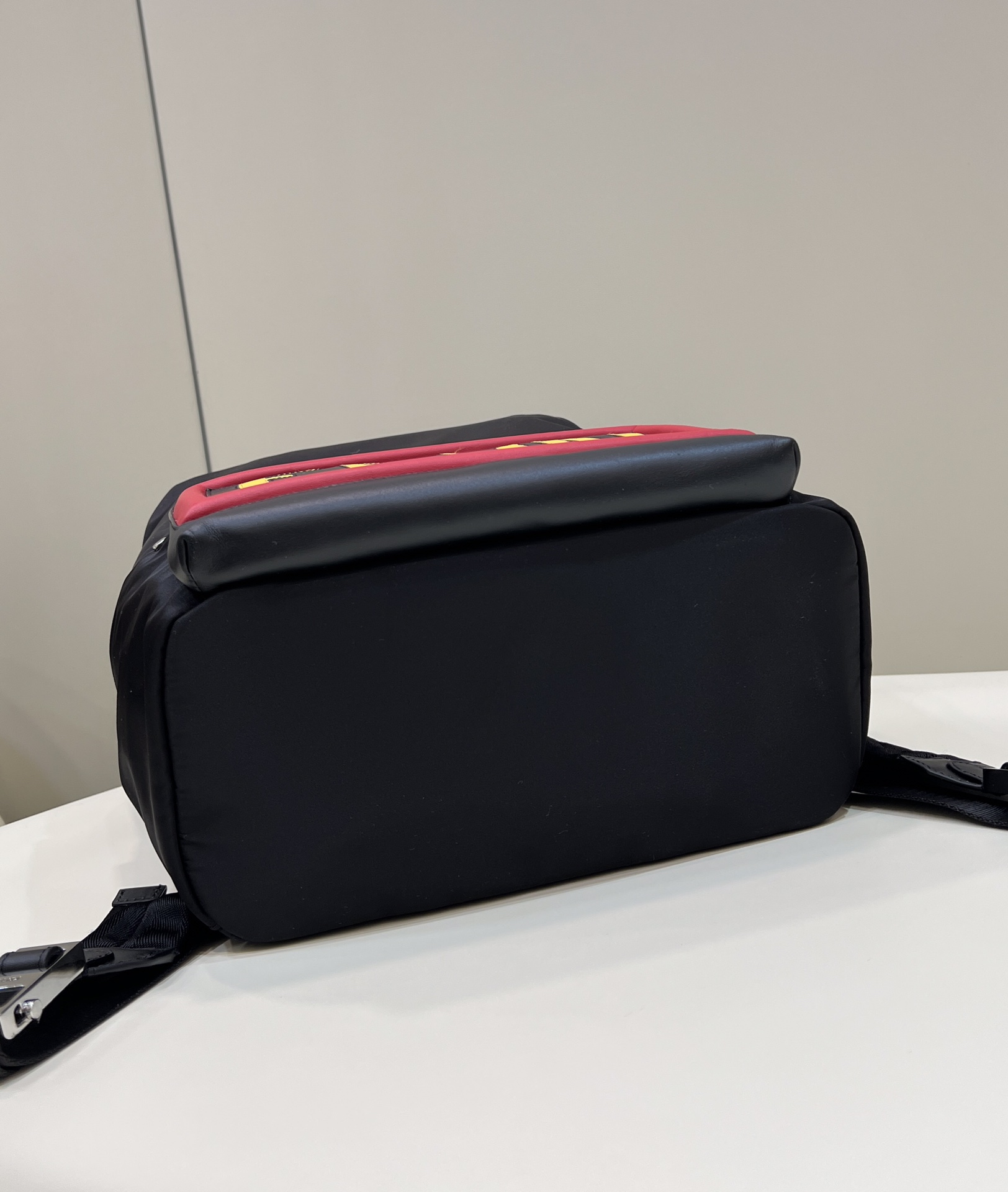 F**di backbag