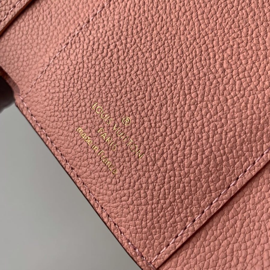 l**is V*t*n monogram wallet credit card holder