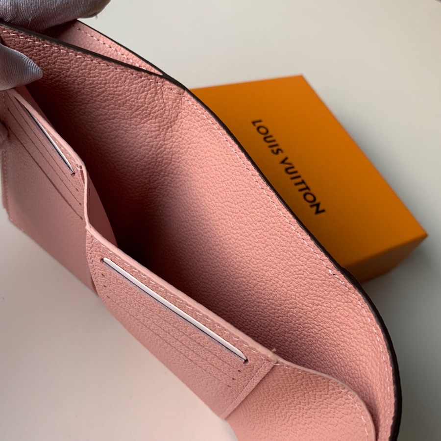 l**is V*t*n monogram wallet credit card holder