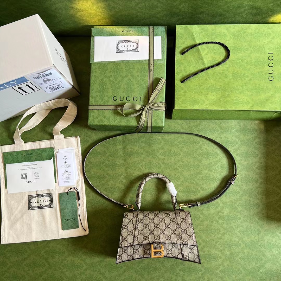 G*u*i x ba*len*cia*ga the hacker project small hourglass bag beige