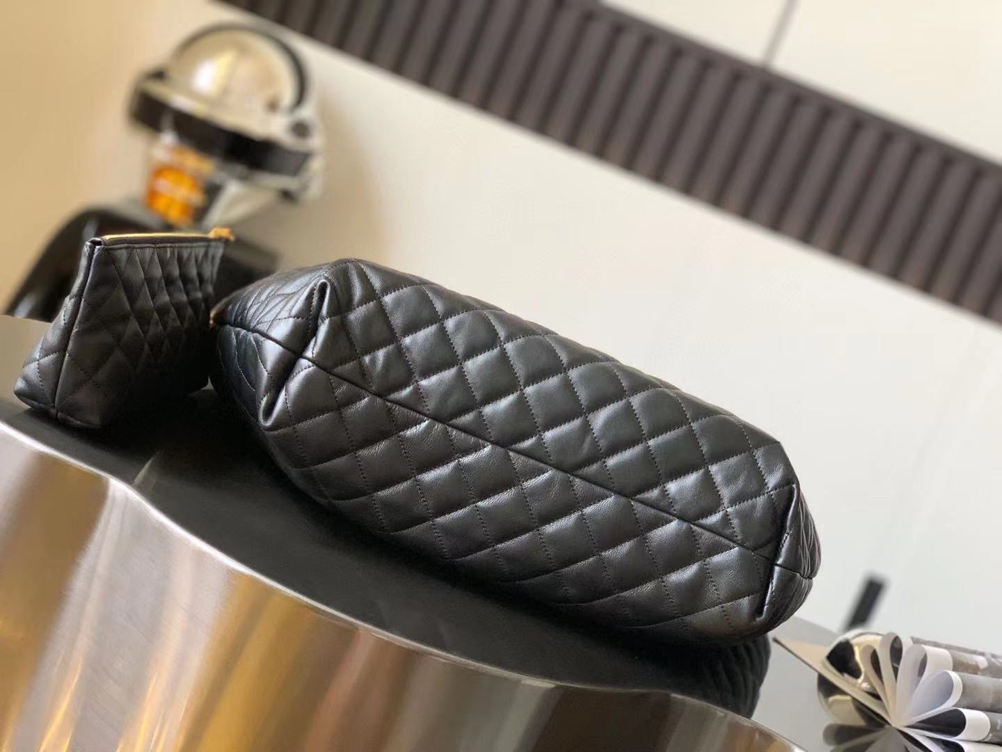 ICARE MAXI SHOPPING BAG IN QUILTED LAMBSKIN