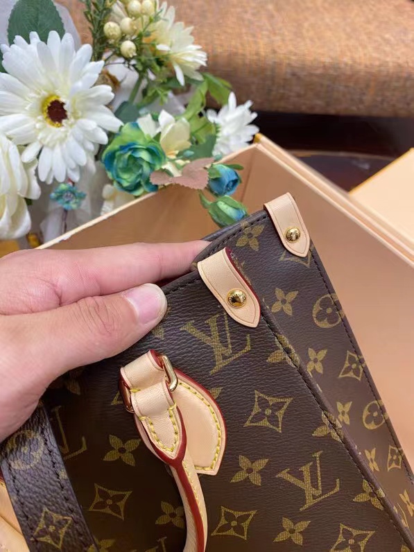 Lv Sac Plat tote