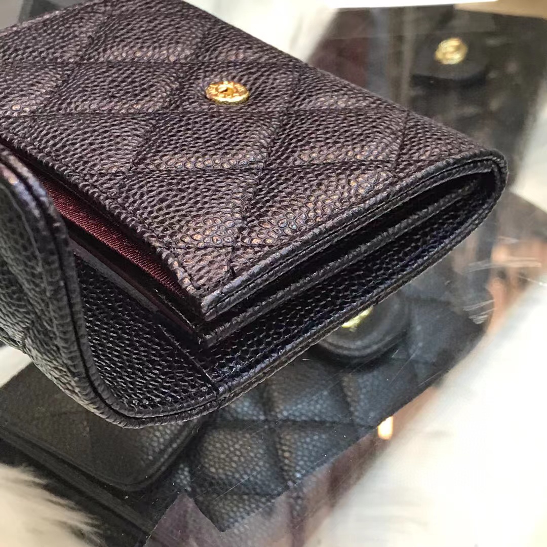 Ch*el classic leather wallet in black
