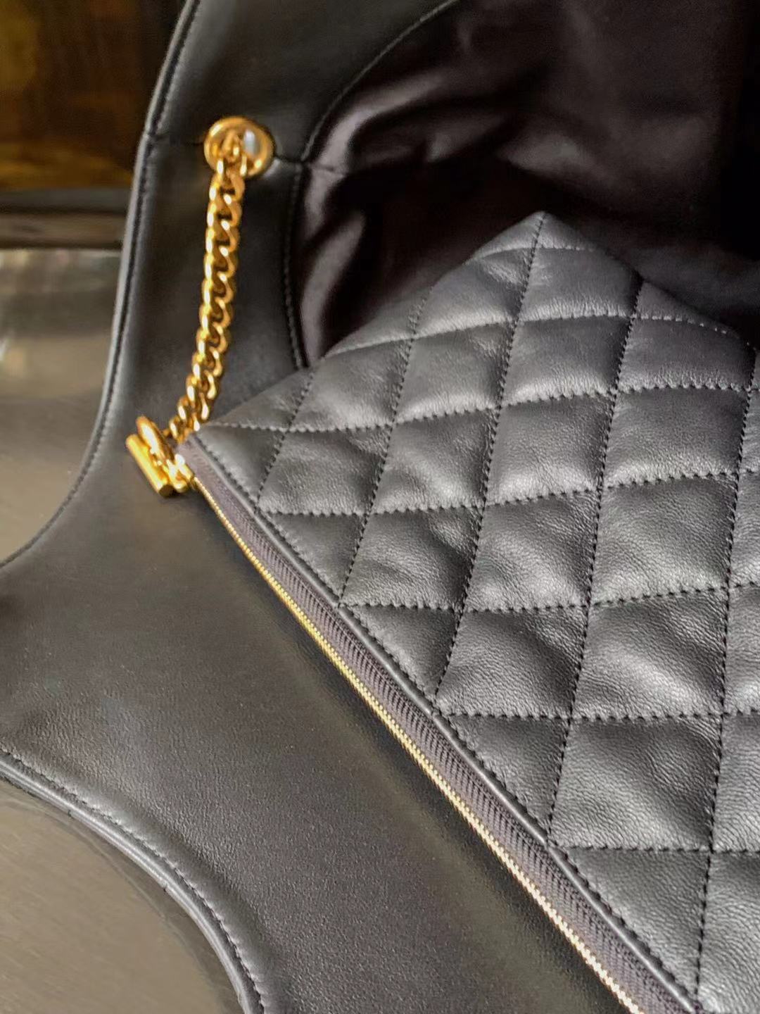 ICARE MAXI SHOPPING BAG IN QUILTED LAMBSKIN