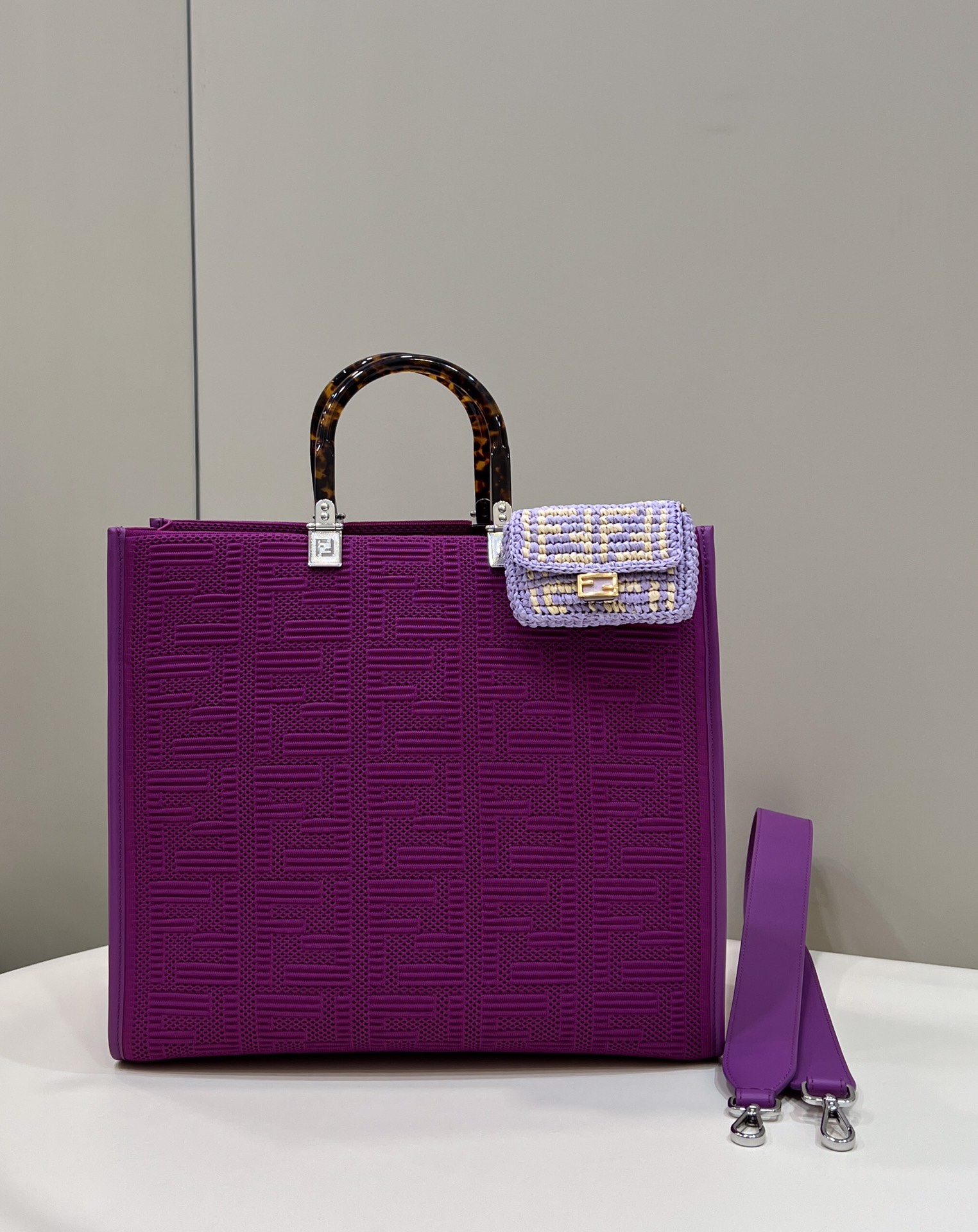 F**di sunshine tote