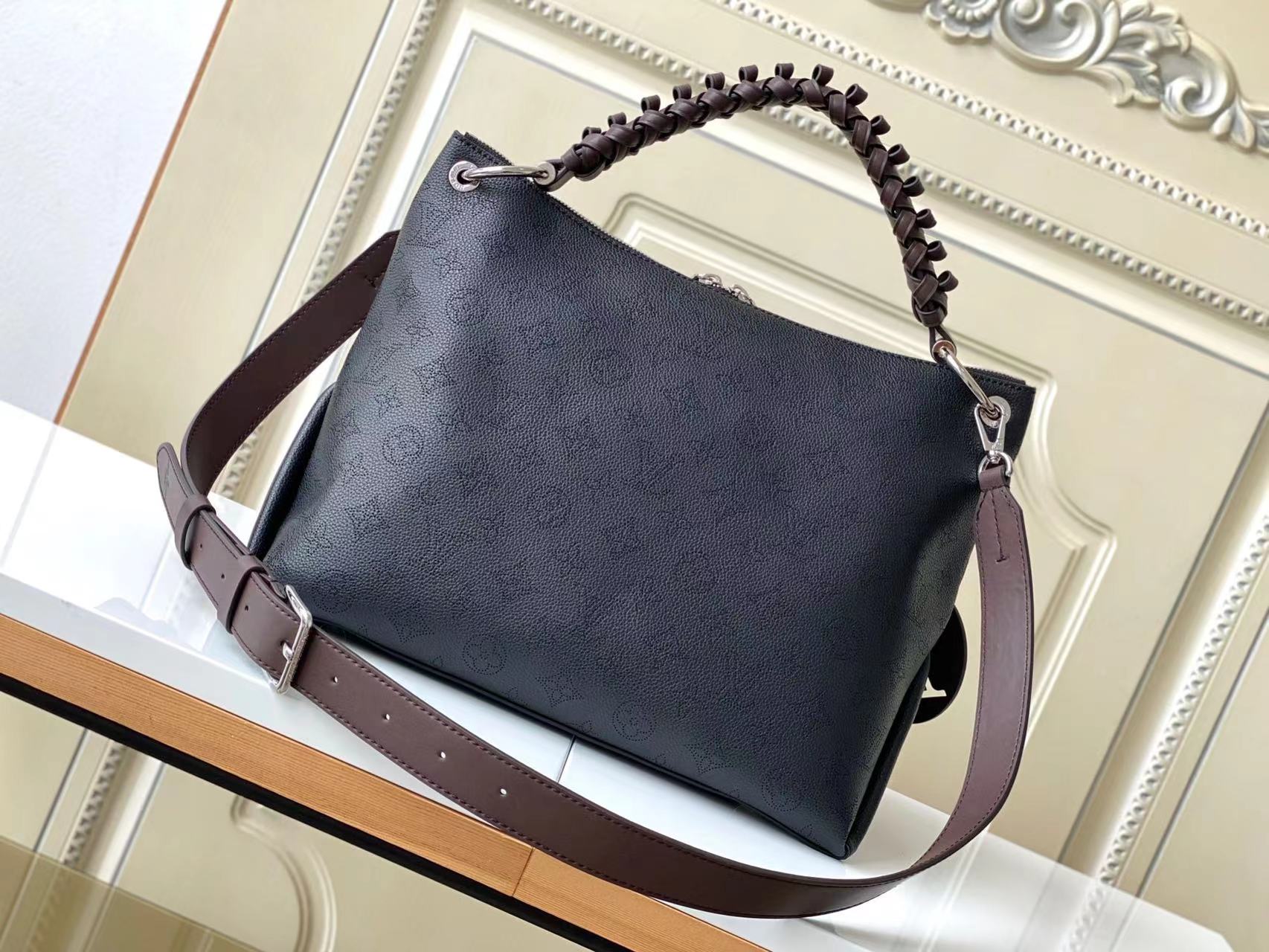 BEAUBOURG HOBO MM