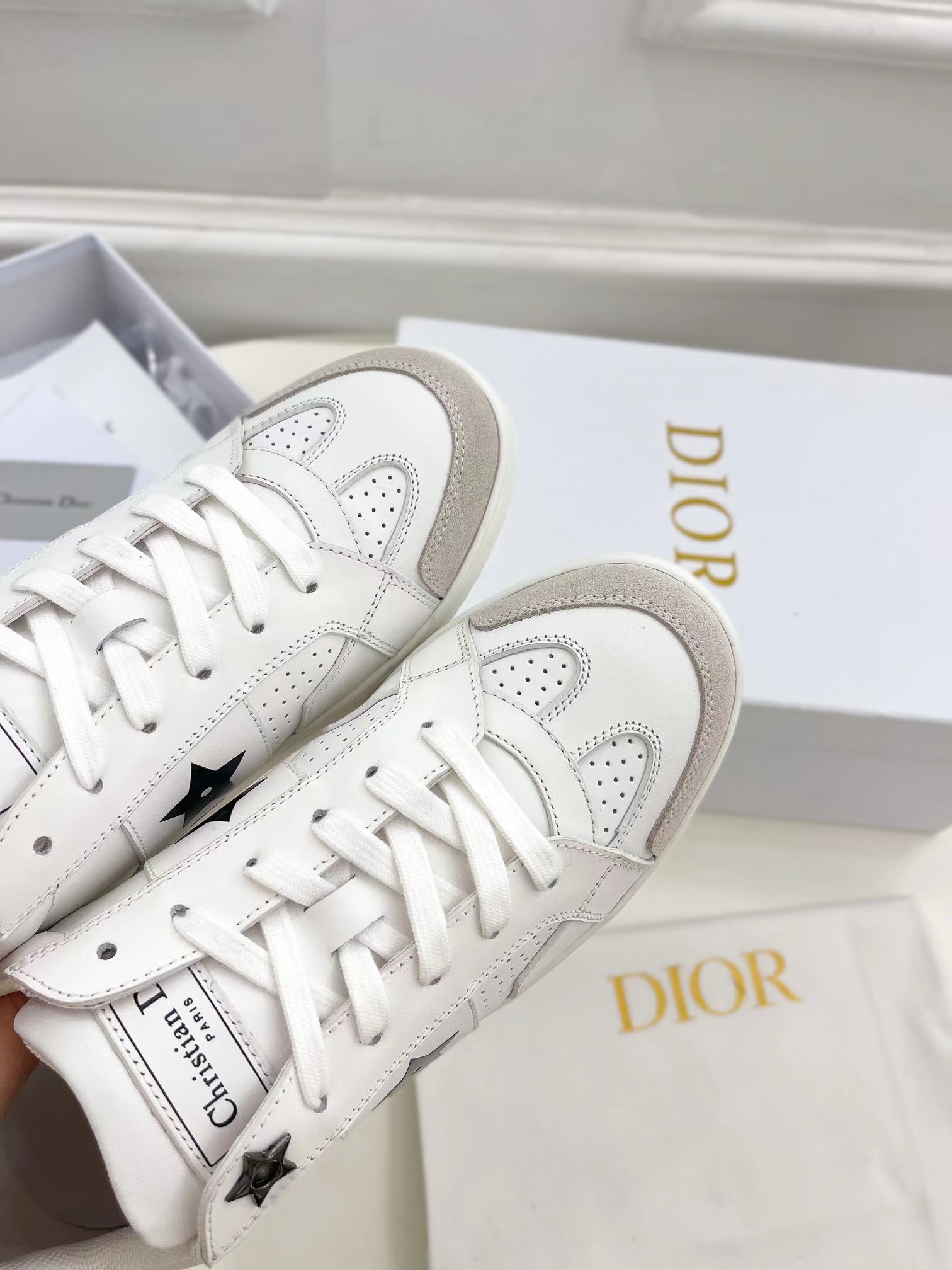 D*or star sneaker