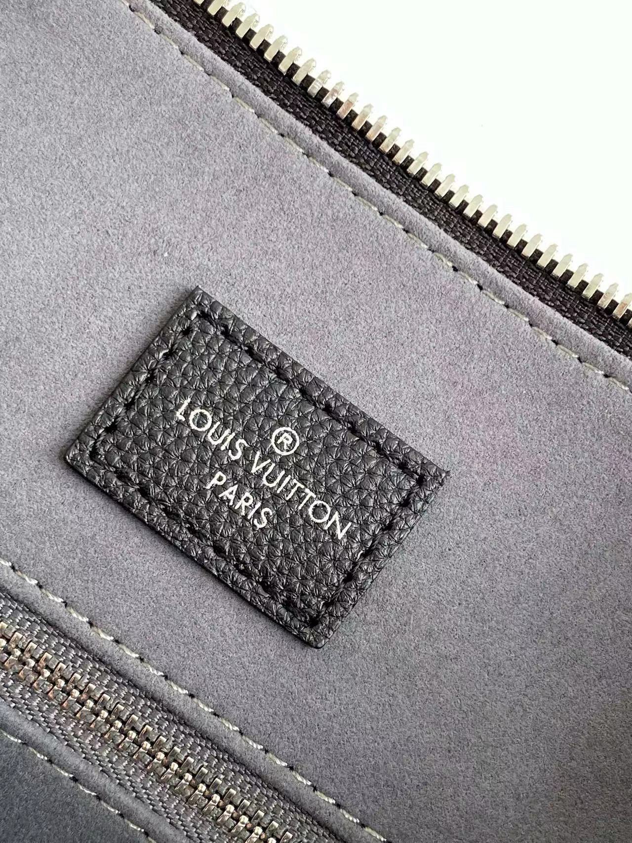 BEAUBOURG HOBO MM
