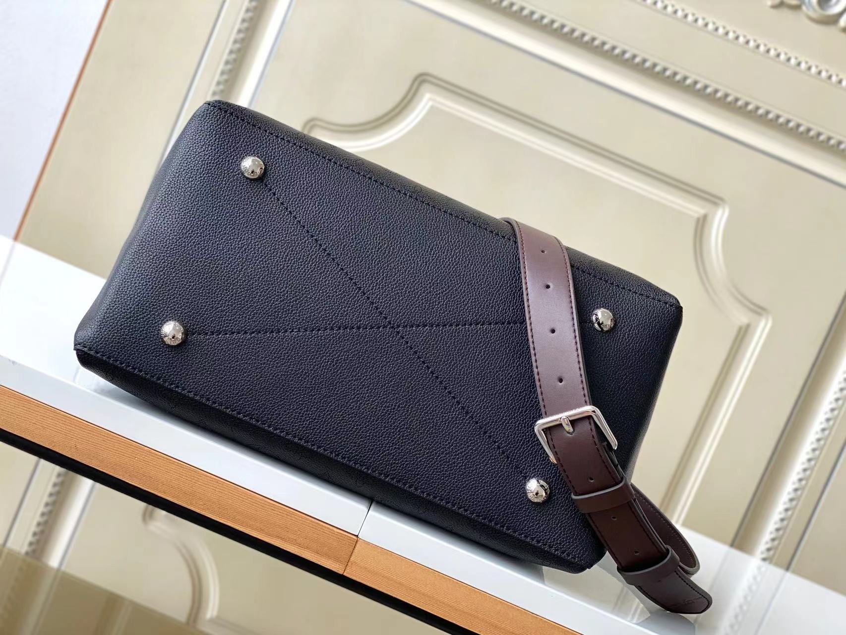 BEAUBOURG HOBO MM
