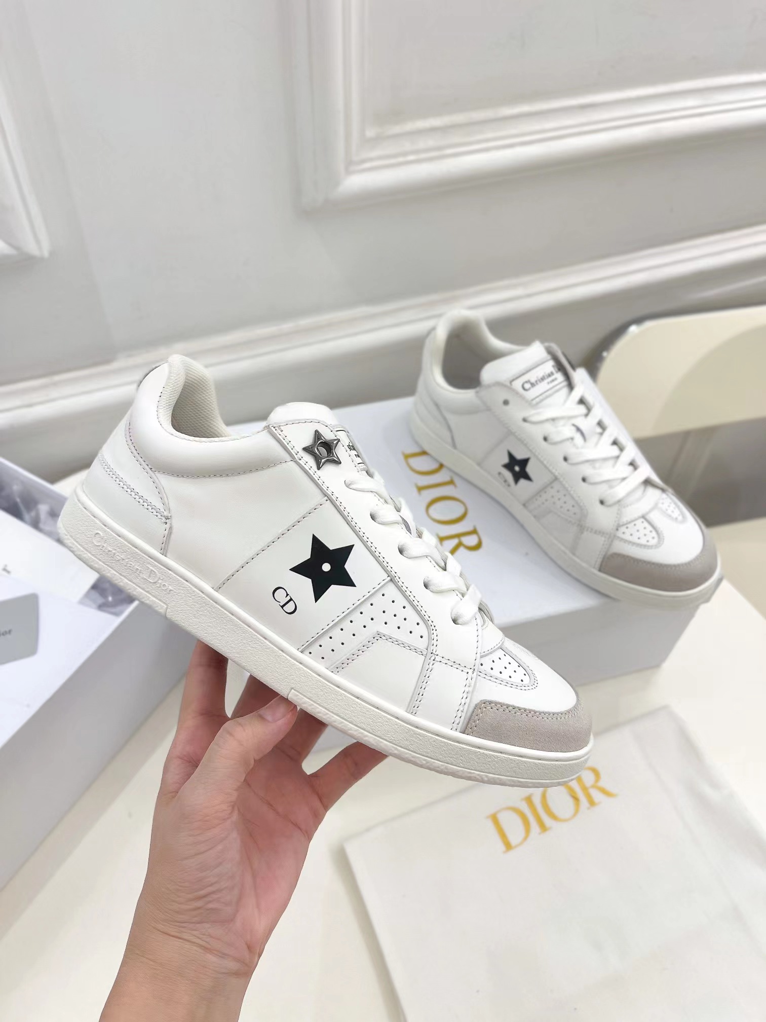 D*or star sneaker