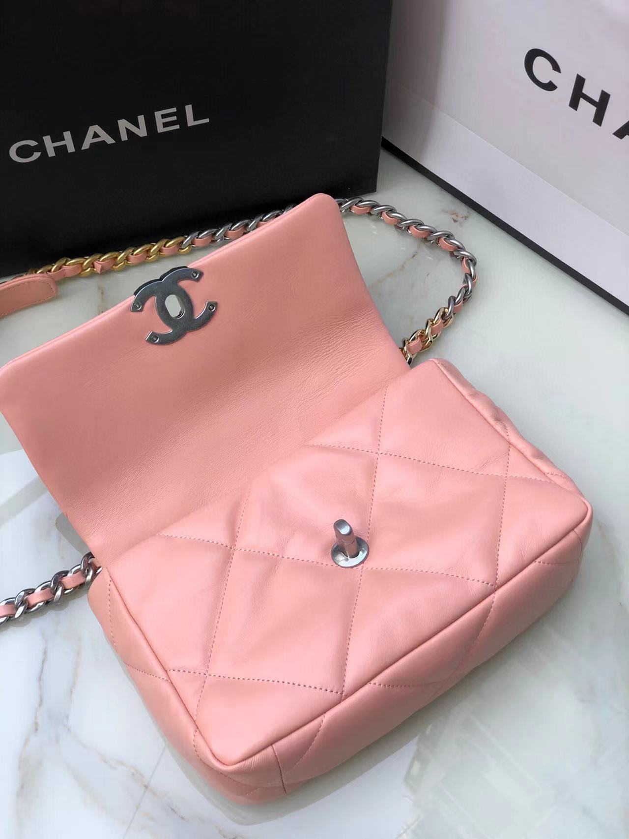 Ch*el 19