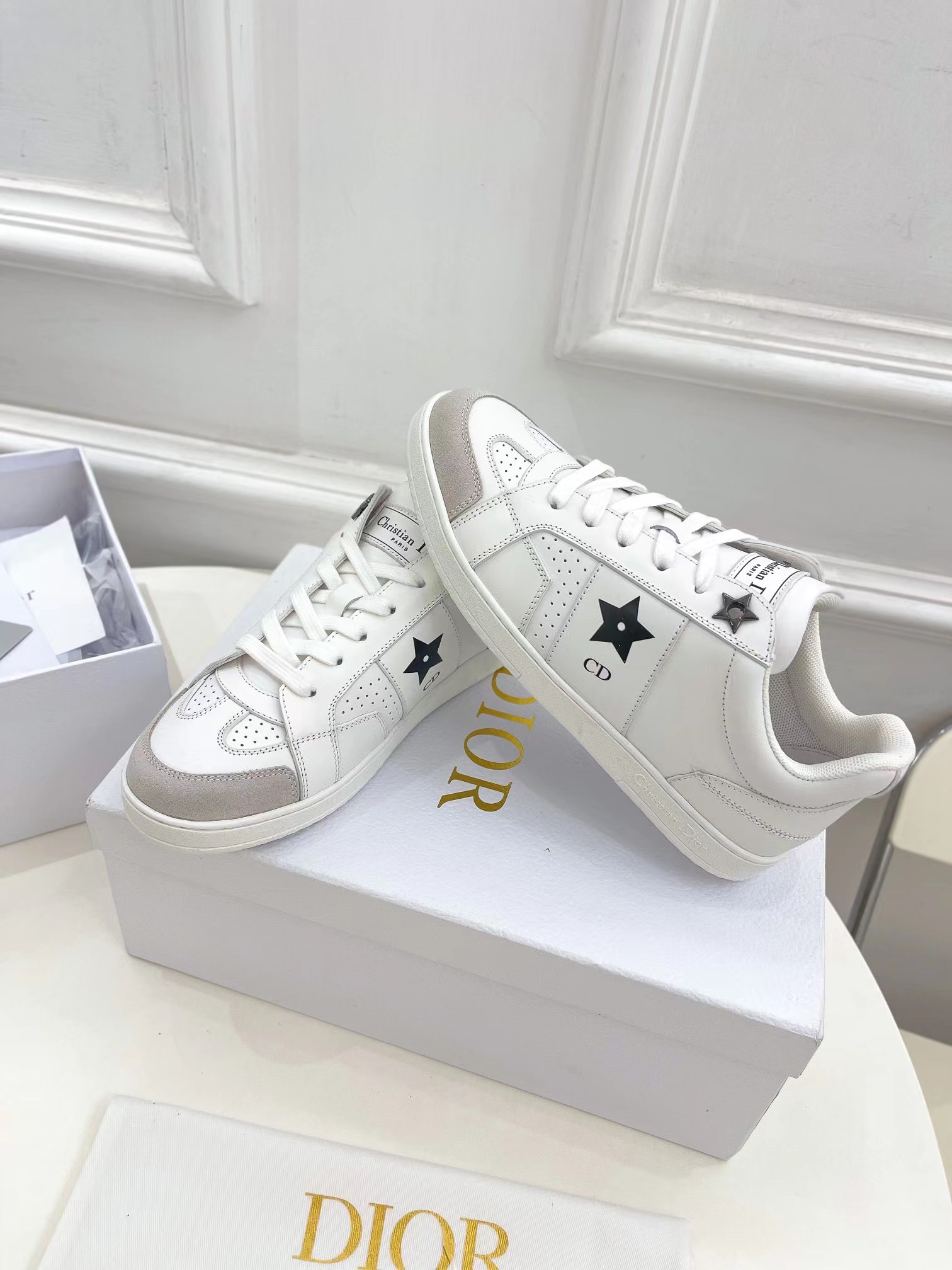 D*or star sneaker