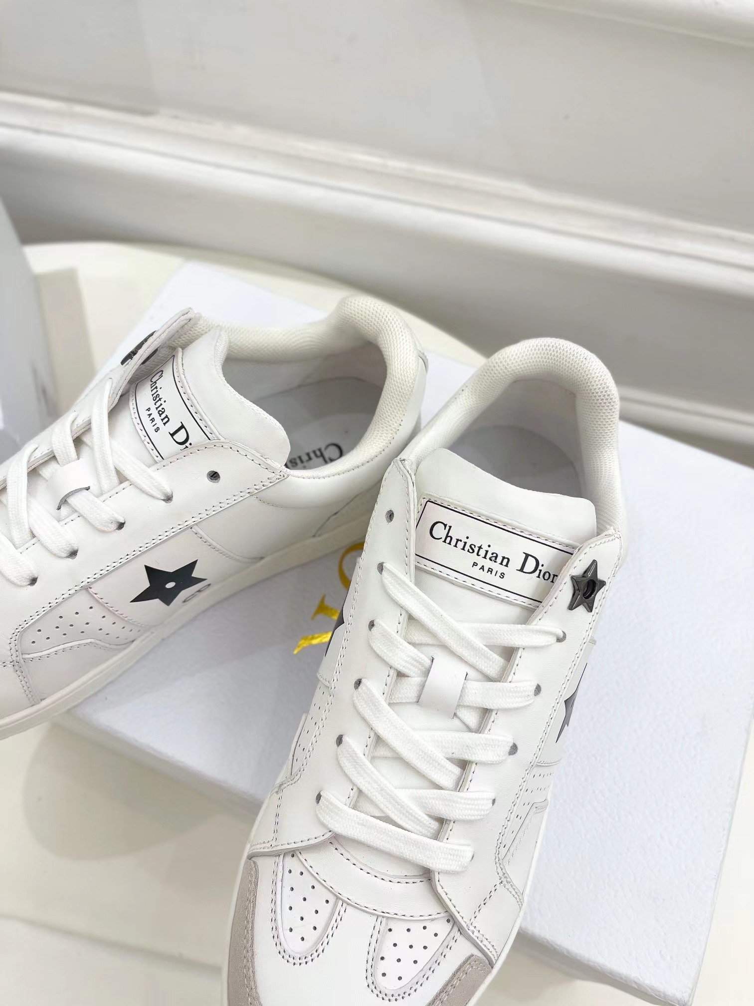D*or star sneaker