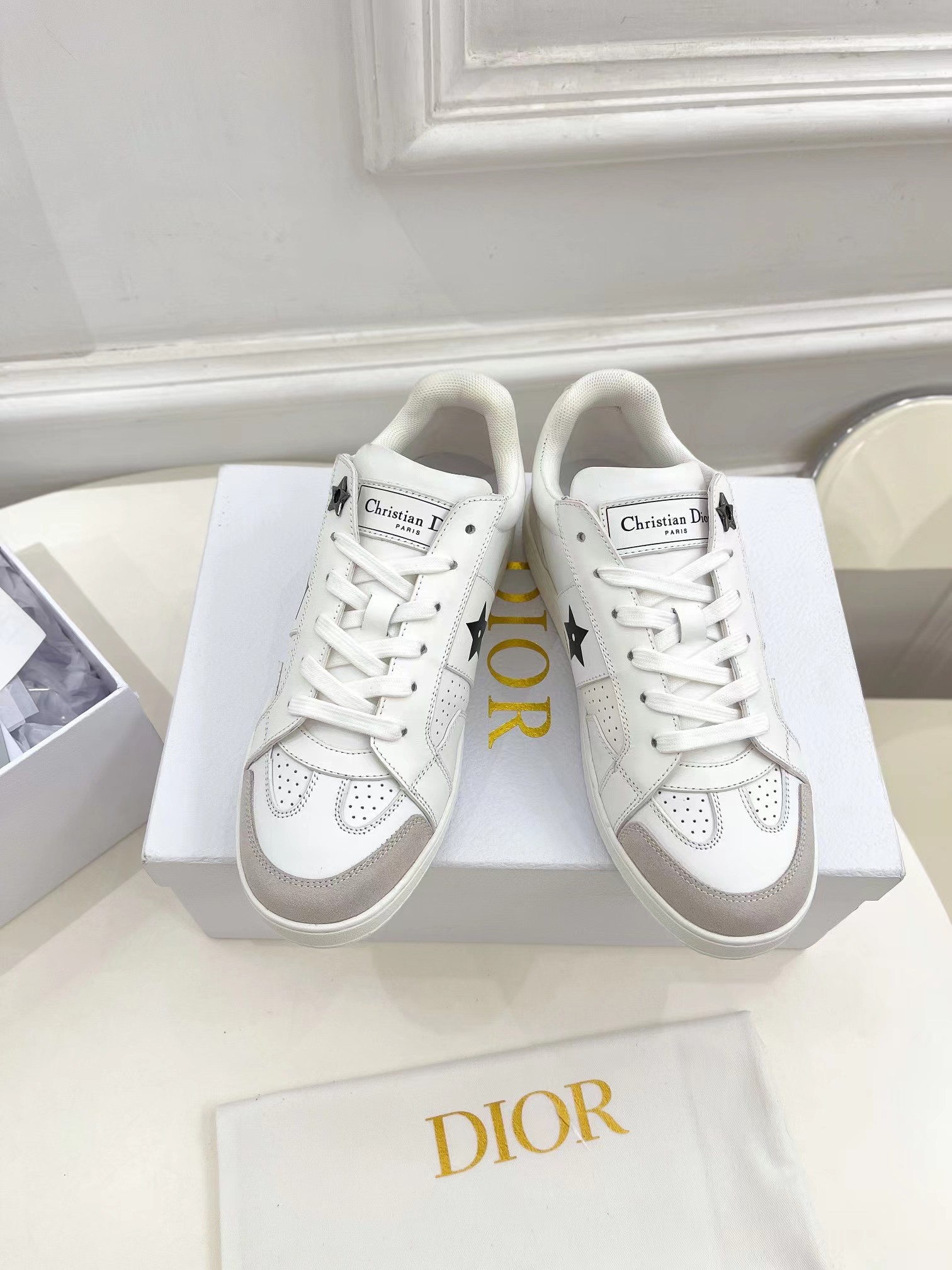 D*or star sneaker