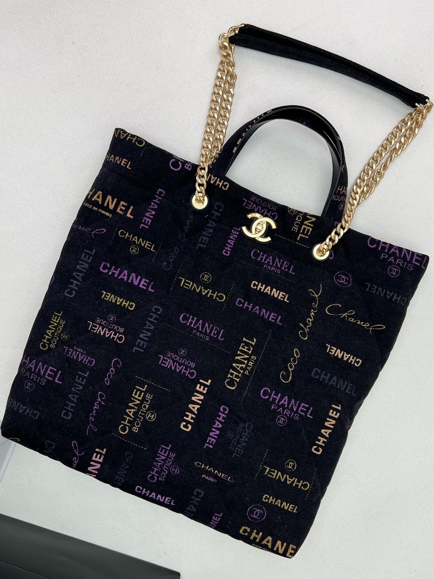 Ch*el tote