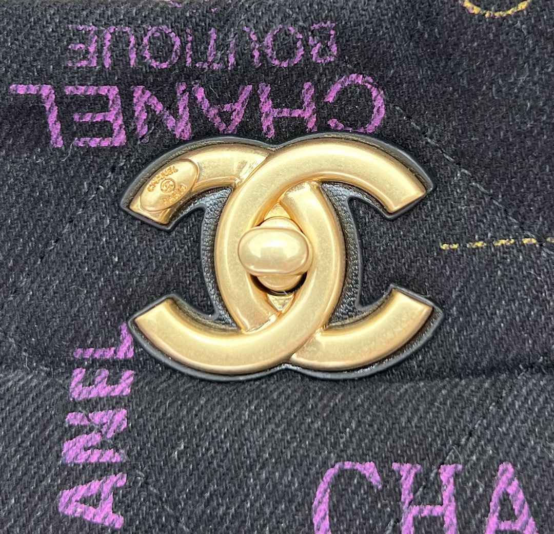 Ch*el tote