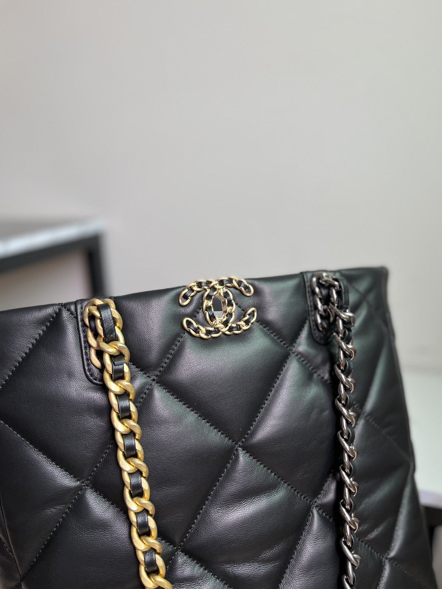 Ch*el 19 shopping bag