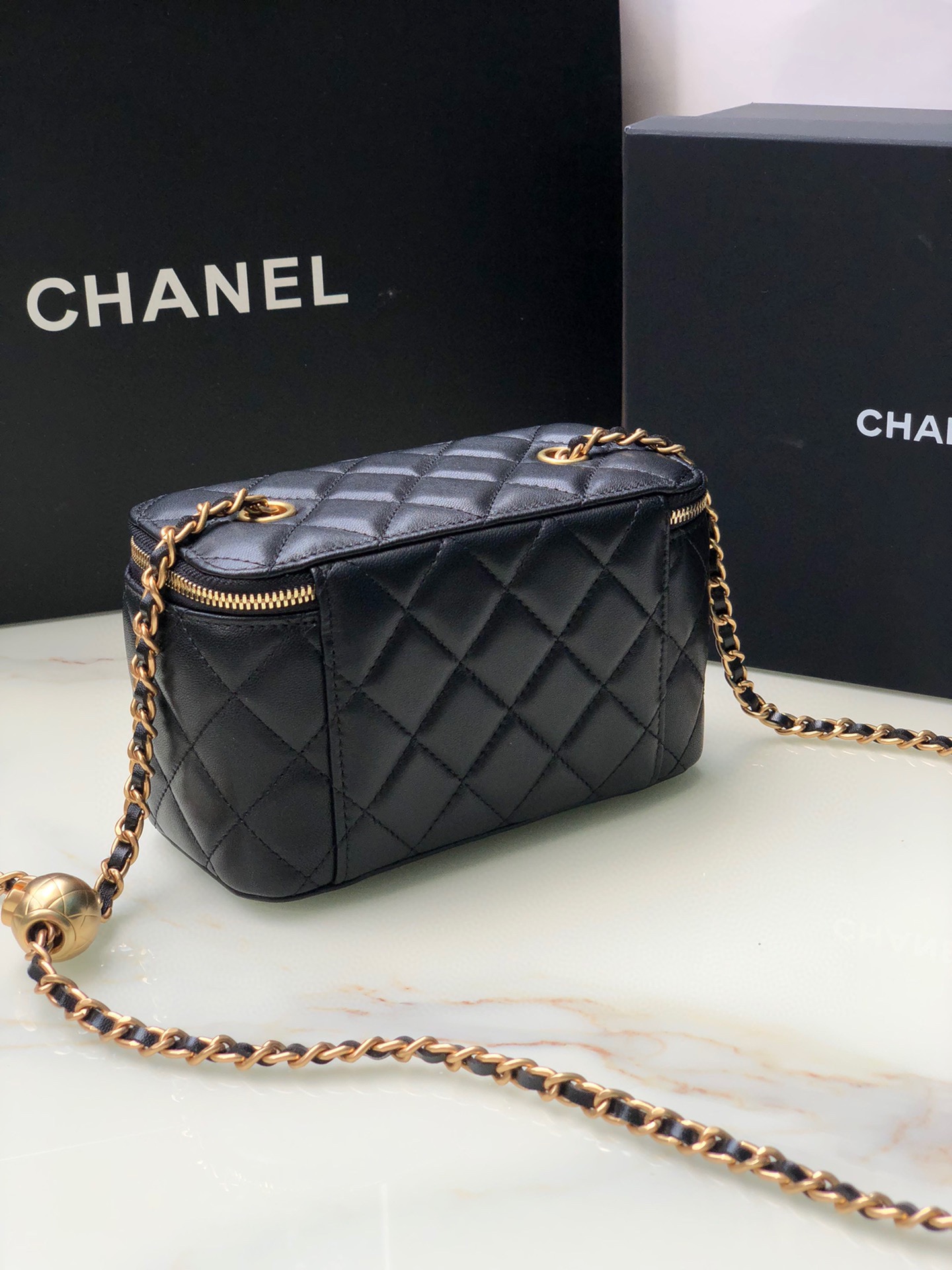Ch*el classic vanity 22c bag with chain