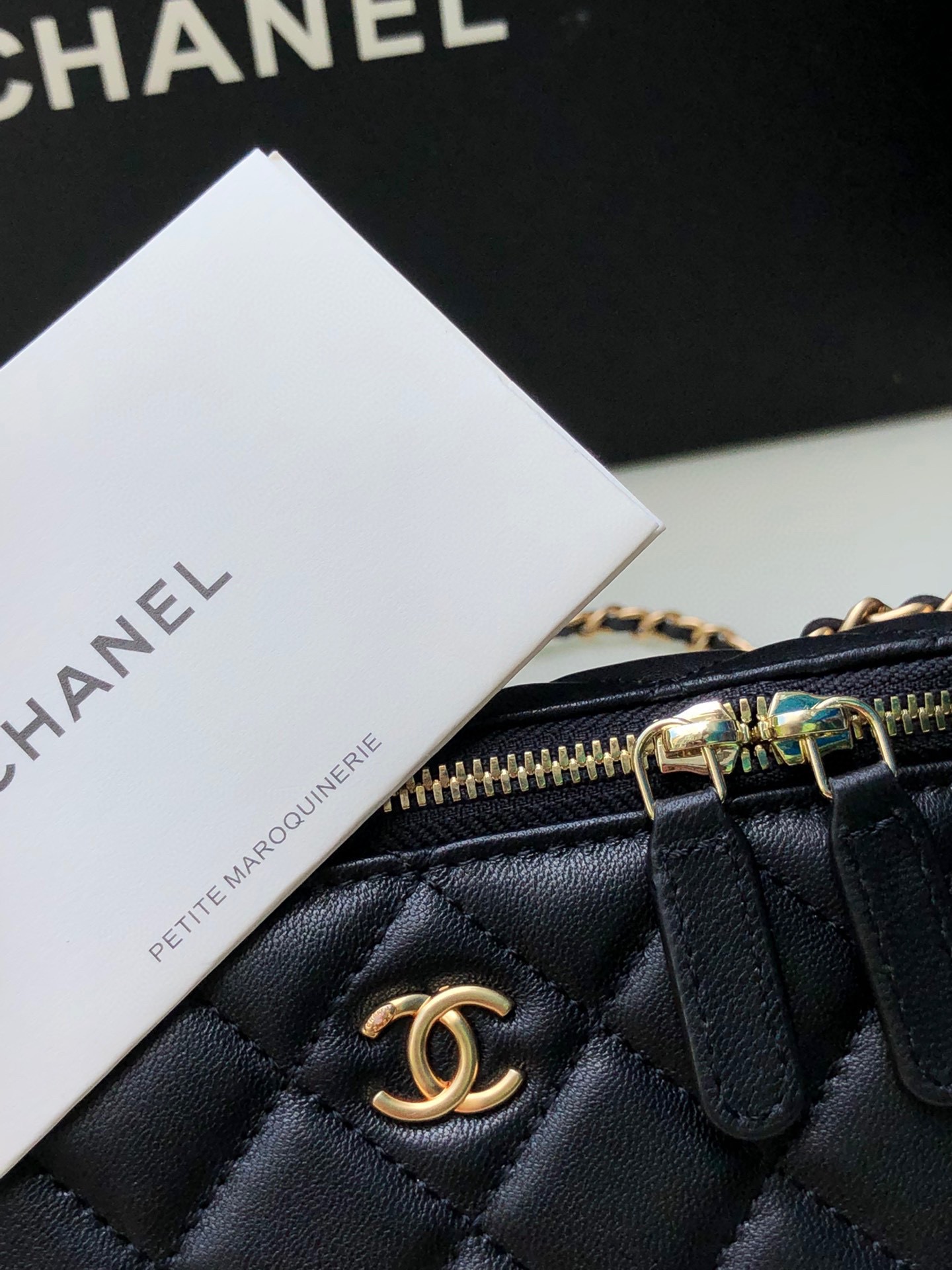 Ch*el classic vanity 22c bag with chain
