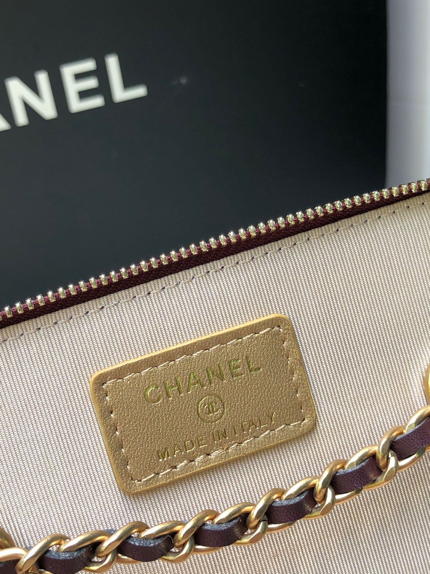 Ch*el classic vanity 22c bag with chain