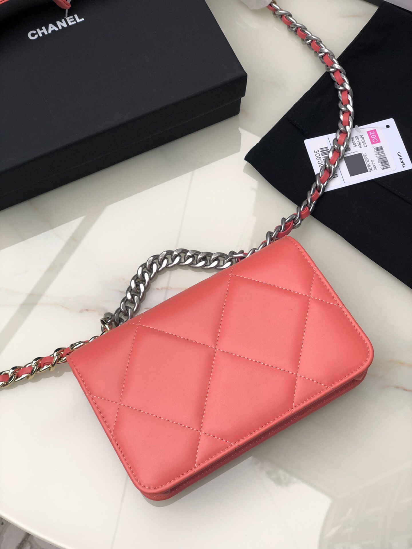 Ch*el 19 wallet on chain