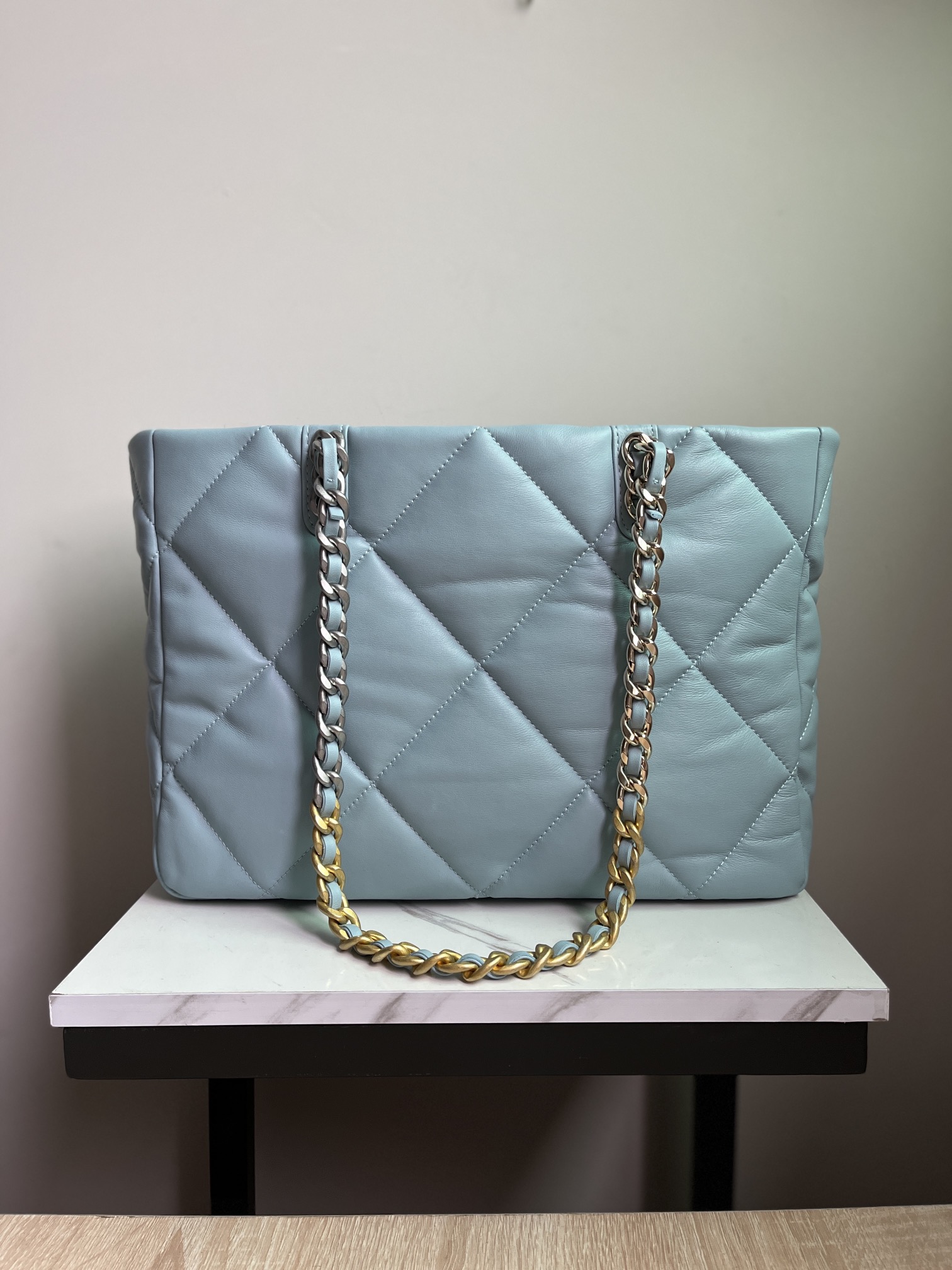 Ch*el 19 shopping bag