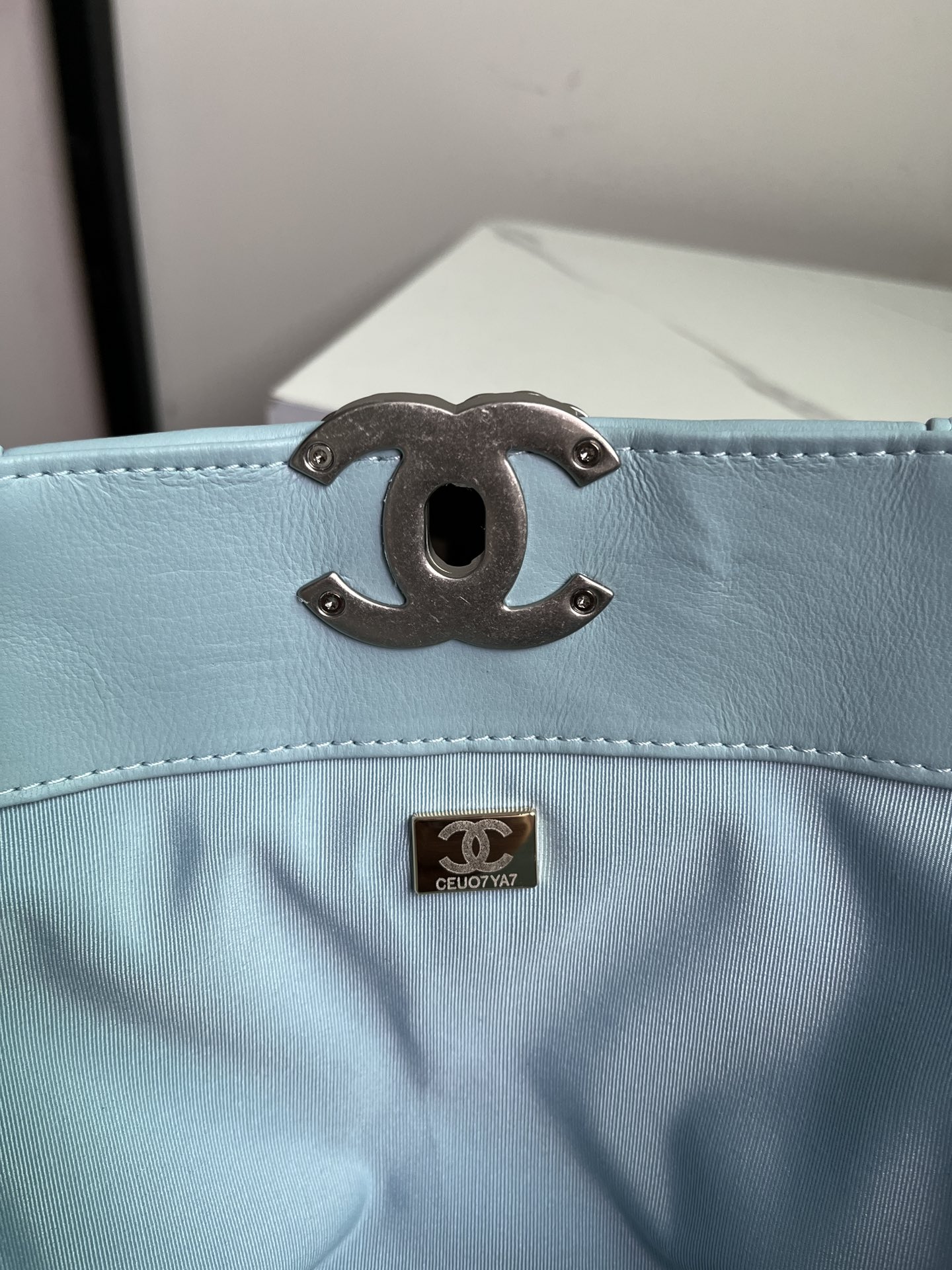 Ch*el 19 shopping bag
