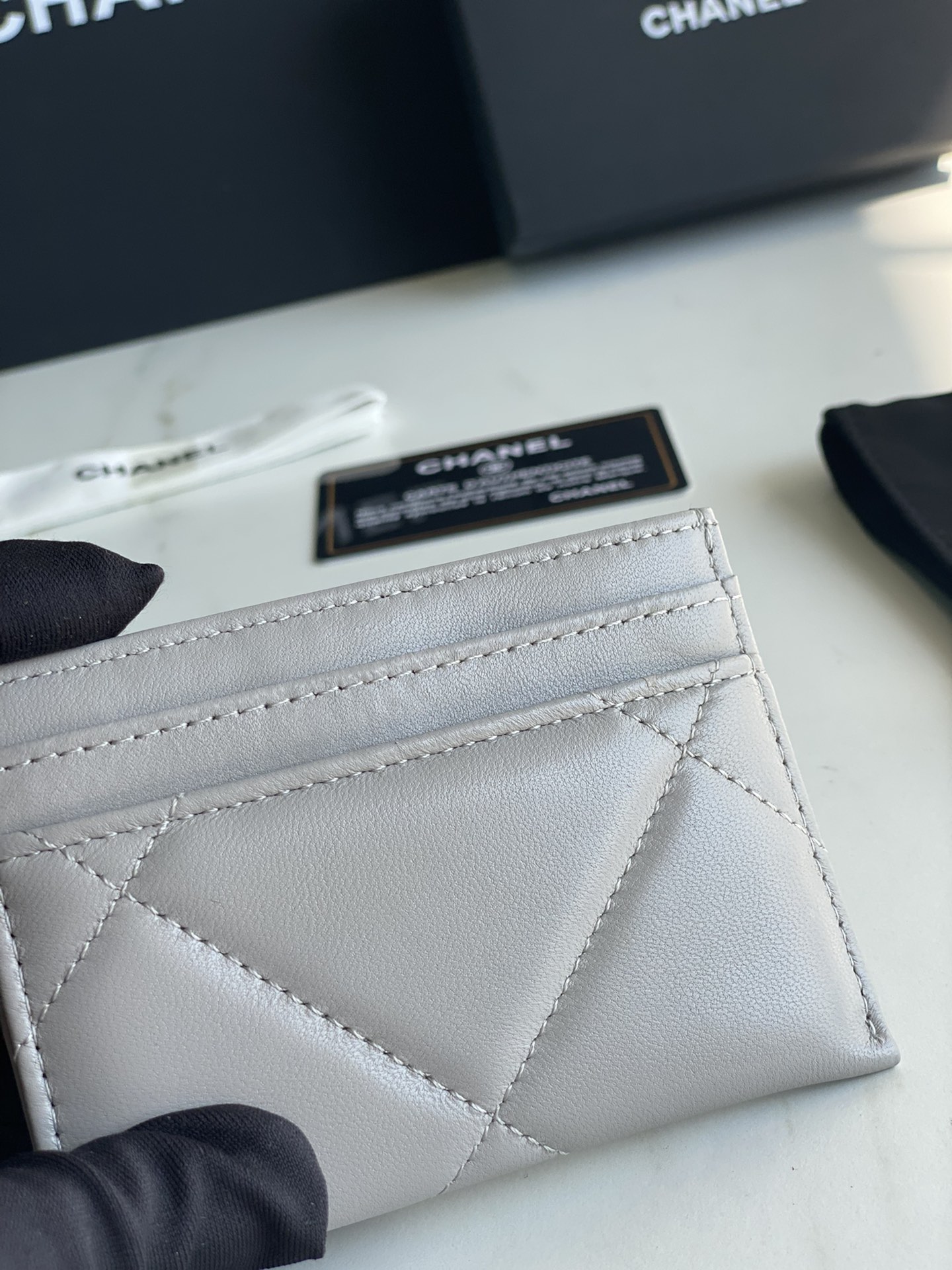 Ch*el 19 card holder